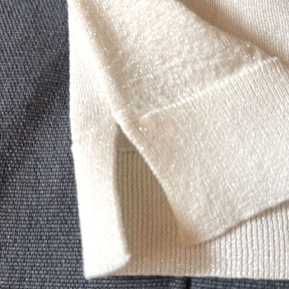 NWT Bonpoint Girls Pullover Short Sleeve Sweater. White with Iridescent Sheen. - Picture 4 of 11